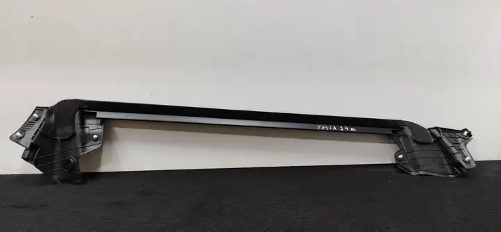Tesla Model 3 (2024 - ) 1712608C0d Накладка стекла двери — фото 1