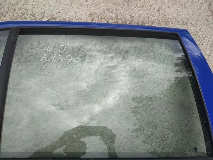 Skoda Fabia Mk1 (6Y) (1999 - 2007) Стекло задней двери — фото 2