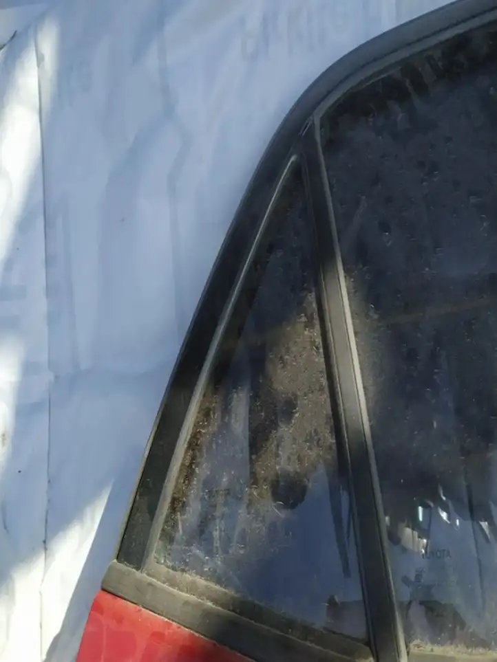 Toyota Auris 150 (2006 - 2012) Форточка двери — фото 2
