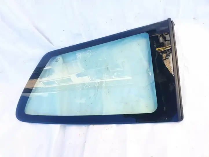 Toyota Corolla E120 E130 (2000 - 2004) Заднее боковое стекло — фото 1