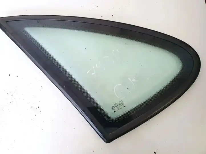 Seat Cordoba (6K) (1999 - 2002) Заднее боковое стекло — фото 1