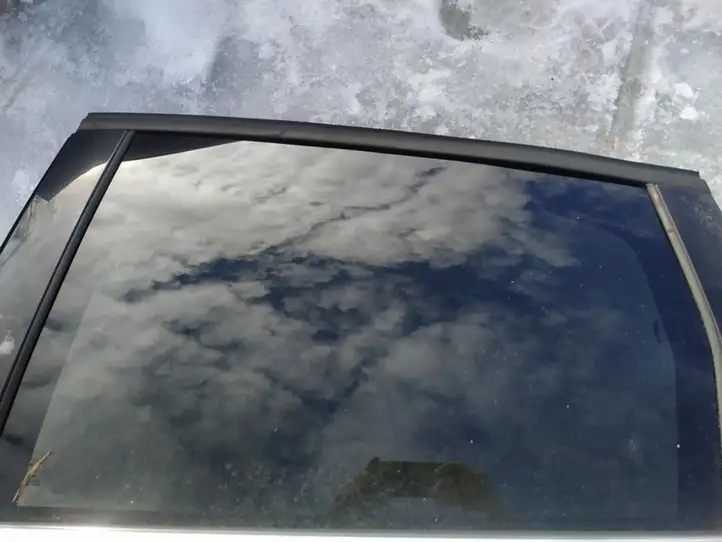 Ford C-MAX II (2010 - 2015) Стекло задней двери — фото 2