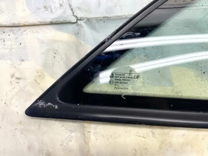 Opel Astra G (1998 - 2004) 43r007022 Заднее боковое стекло — фото 3