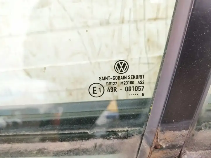 Volkswagen Golf V (2003 - 2009) Стекло задней двери — фото 3