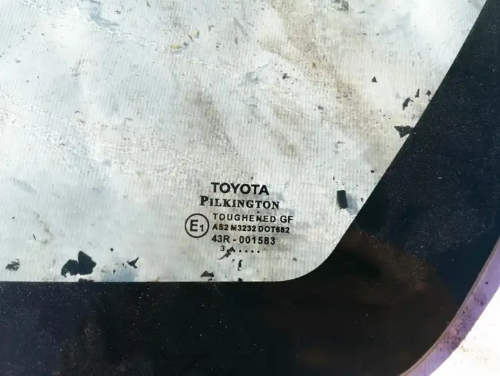 Toyota Corolla E120 E130 (2000 - 2004) 43r001583 Заднее боковое стекло — фото 2
