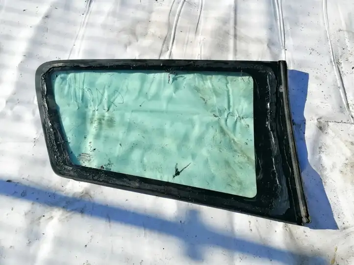 Toyota Corolla E120 E130 (2000 - 2004) 43r001583 Заднее боковое стекло — фото 3
