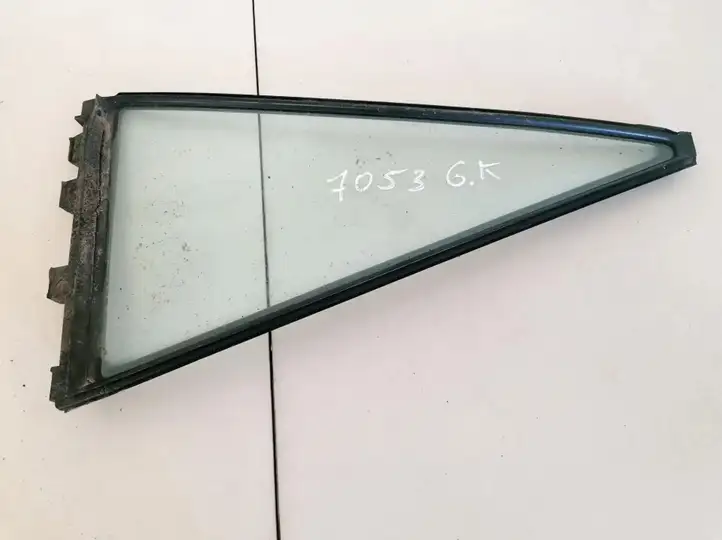 Toyota Corolla Verso E121 (2001 - 2004) e643r005834 Форточка двери — фото 1