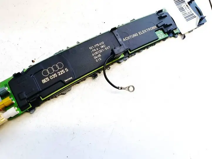 Audi A4 S4 B7 8E 8H (2004 - 2009) 8e5035225s Блок управления антеннами — фото 2