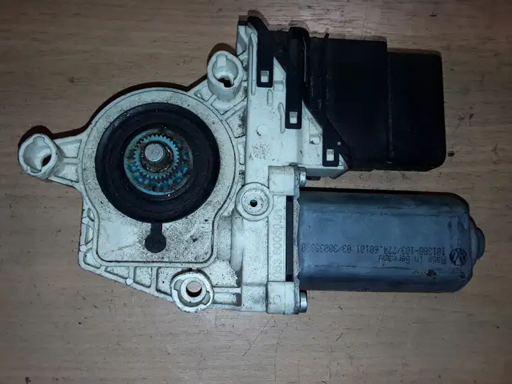 Seat Leon (1M) (1998 - 2006) 9776105407301 Стеклоподъемник задней двери — фото 1