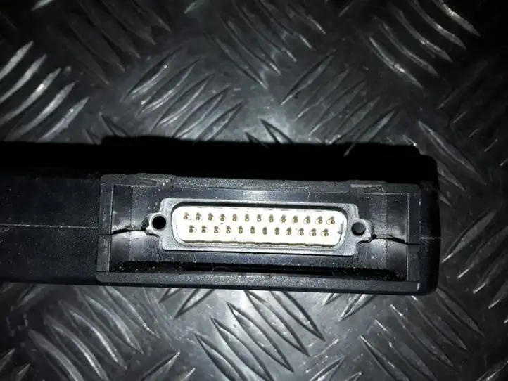 Mercedes-Benz C AMG W203 (2000 - 2007) A2038202585 Блок GSM — фото 2