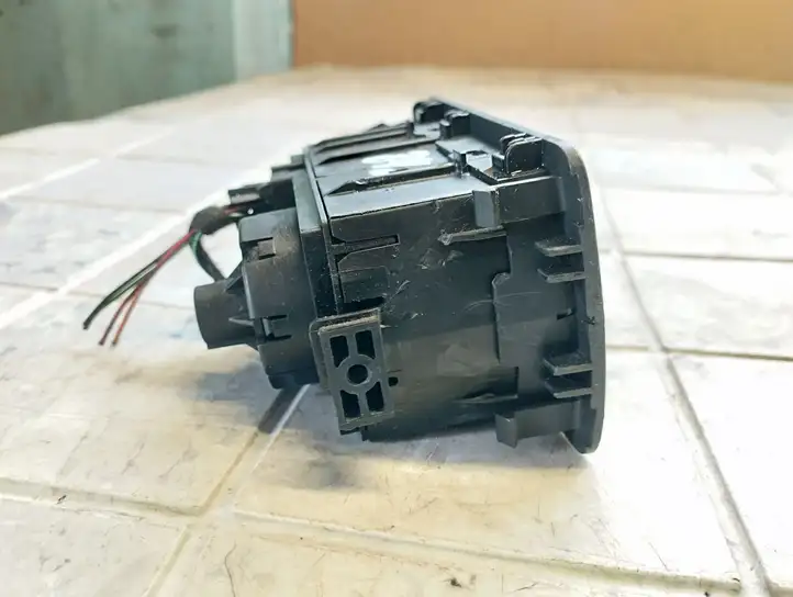 Mercedes-Benz R W251 (2005 - 2013) A2515453404 Включатель фонарей — фото 2