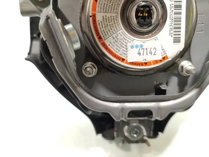 Suzuki SX4 (2006 - 2009) 48150-79J10 Подушка безопасности руля — фото 7