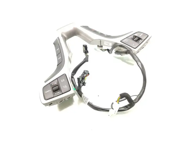 Hyundai i40 (2011 - ) 96790-3Z100RY Кнопки на рулевом колесе — фото 2