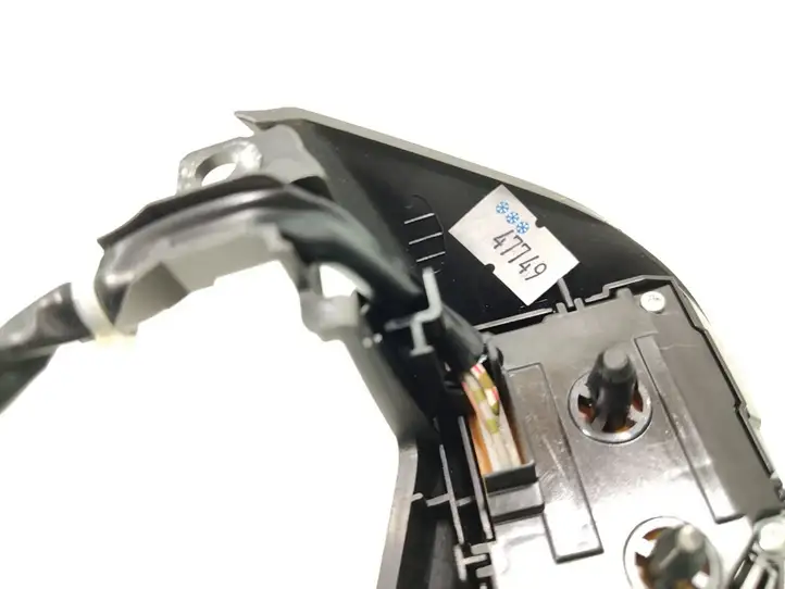 Toyota Avensis T270 (2009 - 2012) 45100-05711 Кнопки на рулевом колесе — фото 7