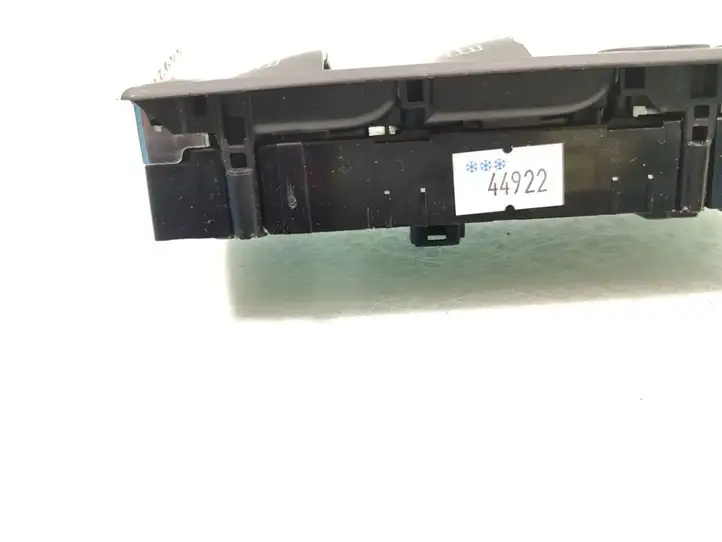 Mercedes-Benz C W204 (2007 - 2014) A2049055302 Блок кнопок стеклоподъемников — фото 7