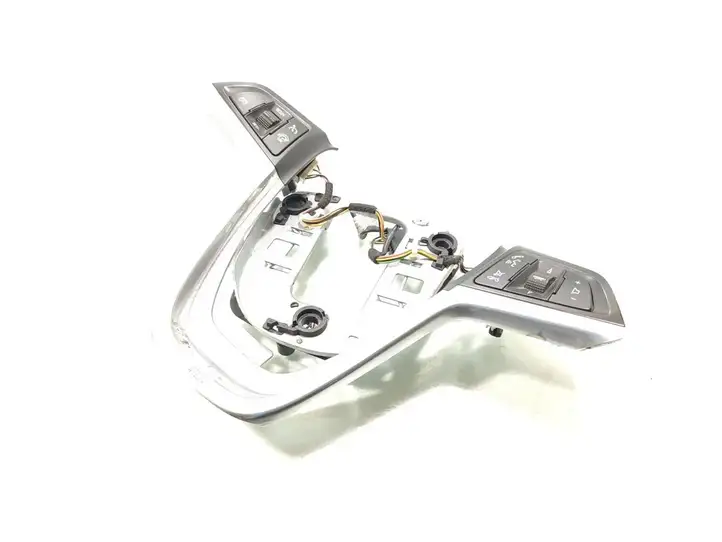 Opel Astra J (2012 - 2015) 13268686 Кнопки на рулевом колесе — фото 1