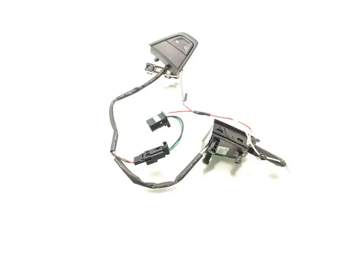 Renault Megane III (2009 - 2016) 6078268 Кнопки на рулевом колесе — фото 3
