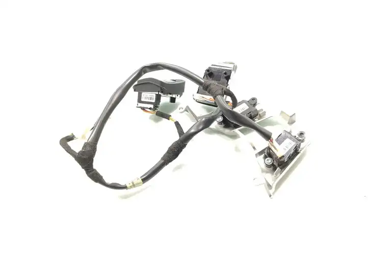 Kia Ceed (2010 - 2012) 96720-1H500 Кнопки на рулевом колесе — фото 4