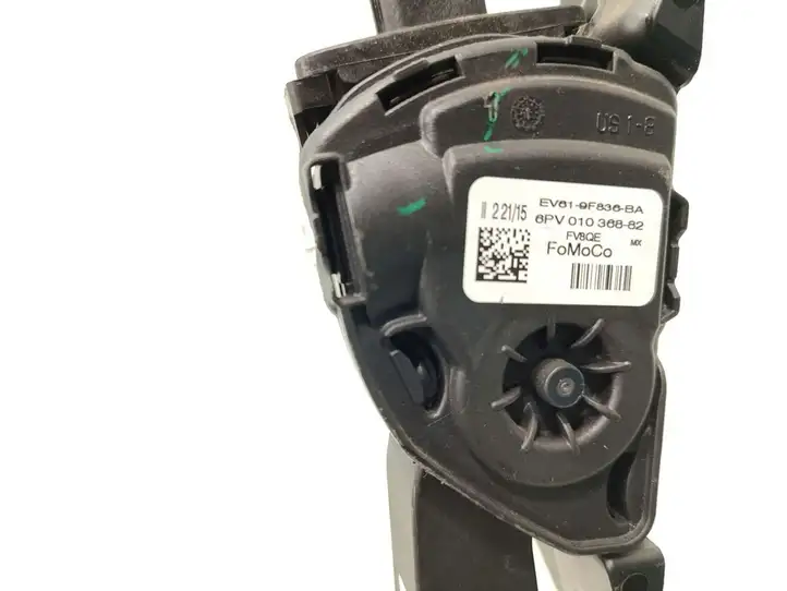 Ford Focus (2011 - 2015) EV61-9F836-BA Педаль акселератора — фото 6