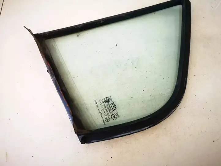 Hyundai Elantra (2000 - 2003) Форточка двери — фото 3