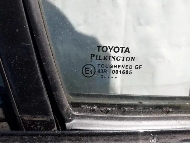 Toyota Avensis T270 (2009 - 2012) Форточка двери — фото 2