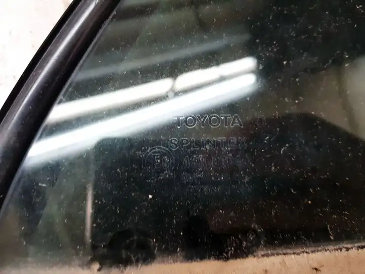 Toyota Avensis T250 (2003 - 2006) Форточка двери — фото 2