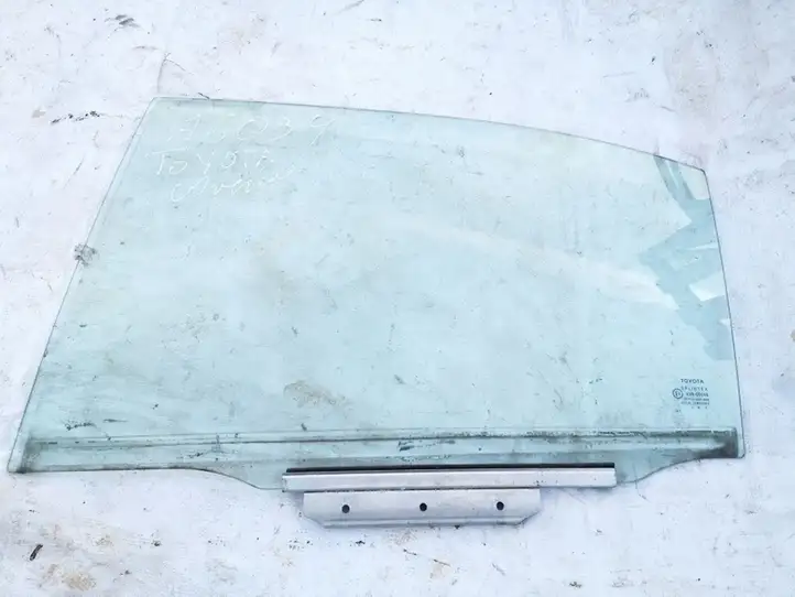 Toyota Avensis T250 (2006 - 2009) Стекло задней двери — фото 1