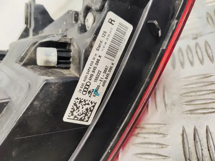 Audi A8 S8 D4 4H (2013 - 2017) 4H0945096K Задний фонарь в кузове — фото 8