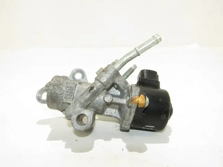 Toyota Verso (2009 - 2012) Клапан EGR — фото 3