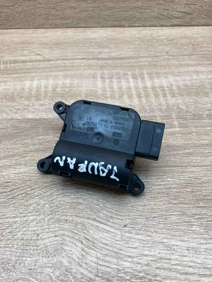 Audi A3/S3 8L (2000 - 2003) 132801338 Двигатель задвижки потока воздуха — фото 1