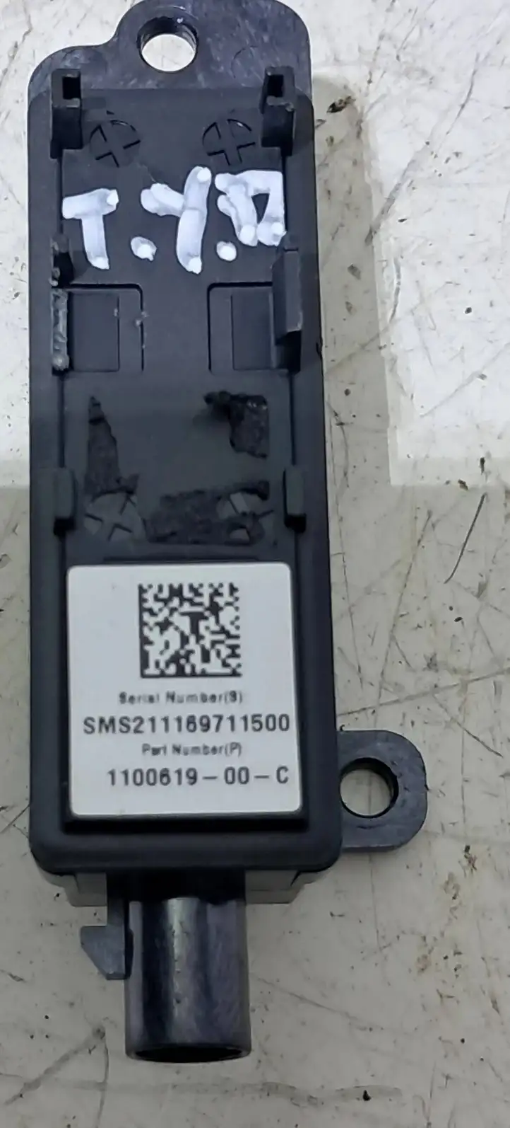 Tesla Model Y (2019 - 2024) S211169711500 Боковая камера в крыле — фото 2