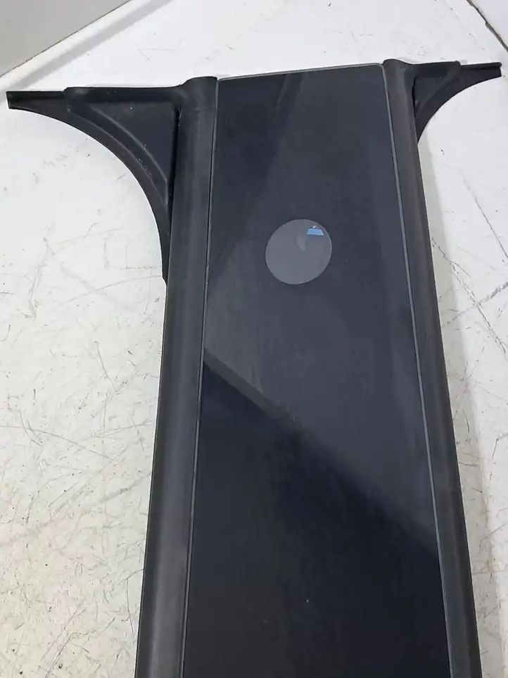 Tesla Model Y (2019 - 2024) 150688590F Верхняя обшивка стойки B — фото 4
