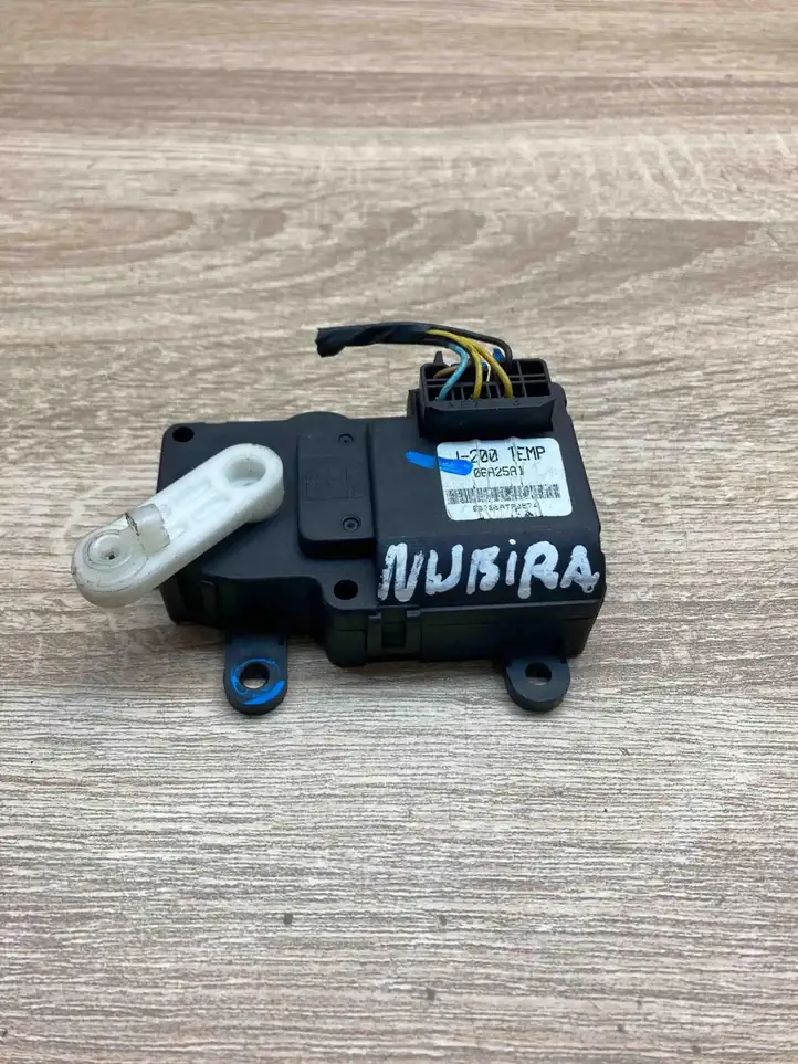 Daewoo Nubira (1995 - 2005) 06A25A1 Двигатель задвижки потока воздуха — фото 3