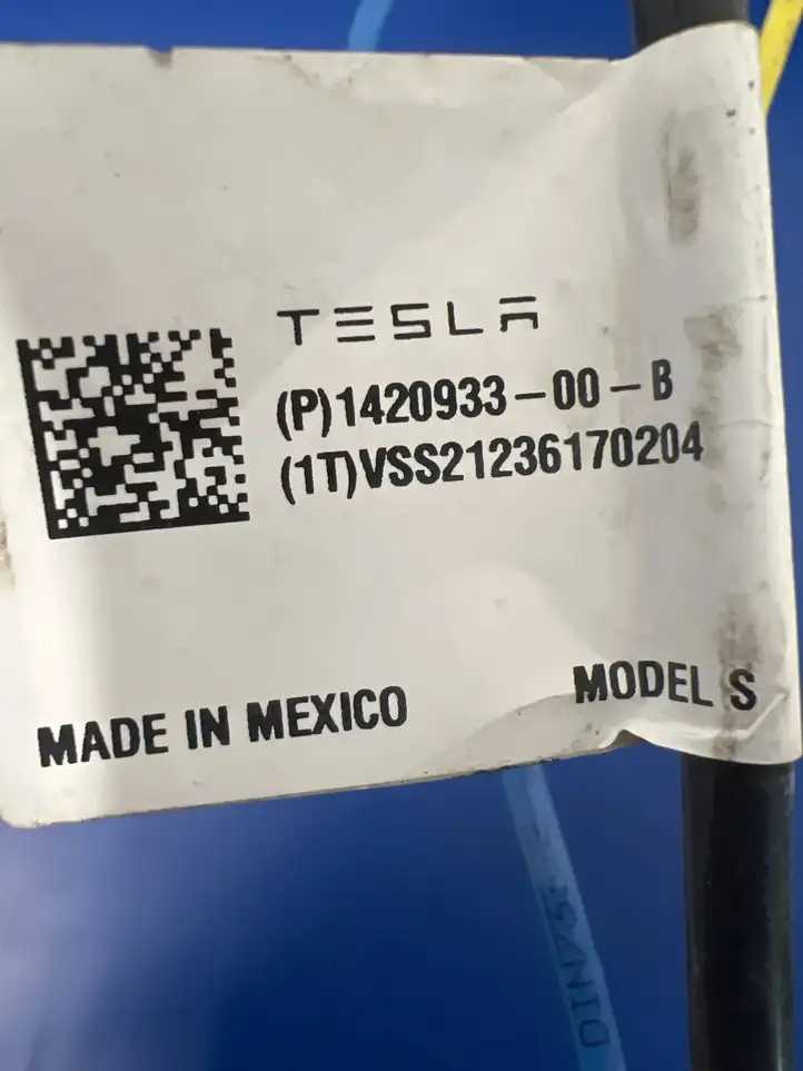 Tesla Model S (2021 - ) Шланг пневмоподвески — фото 5