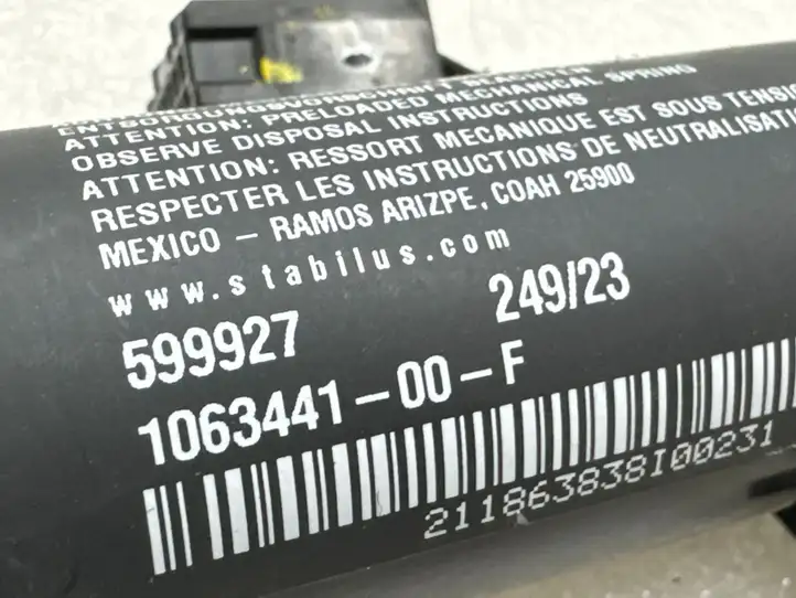 Tesla Model X (2021 - ) 106344100F Ограничитель задней двери — фото 5