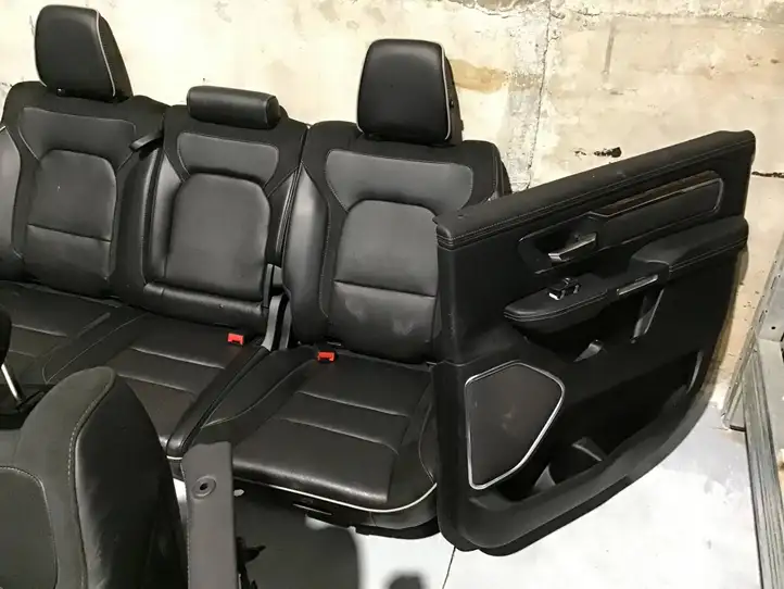 Dodge Ram (2018 - ) Комплект салона — фото 2