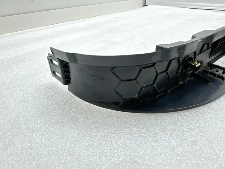 Tesla Model X (2021 - ) 110514100H Прочая отделка задней двери — фото 13