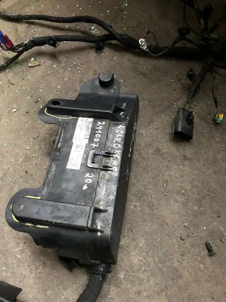 Volvo XC40 (2017 - ) 32265194 Прочая электропроводка — фото 7