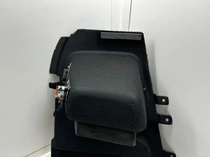 Tesla Model X (2021 - ) 162316500C Боковая обшивка багажника — фото 10