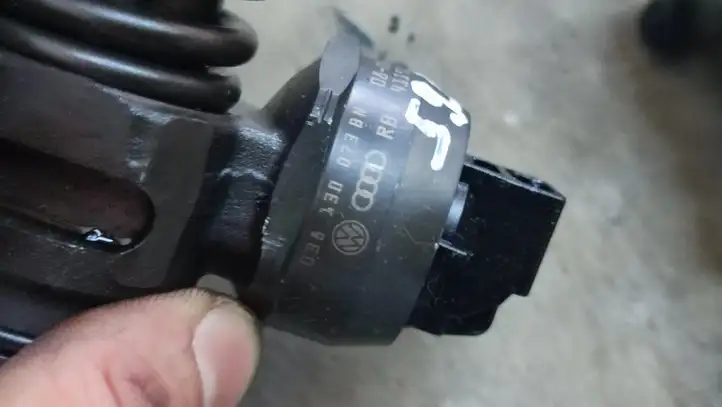 Volkswagen PASSAT B6 (2005 - 2010) 038130073BN Комплект жиклеров ГБО — фото 4