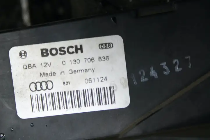 Audi A6 S6 C6 4F (2004 - 2008) 4F0121207F Дифузор радиатора — фото 5