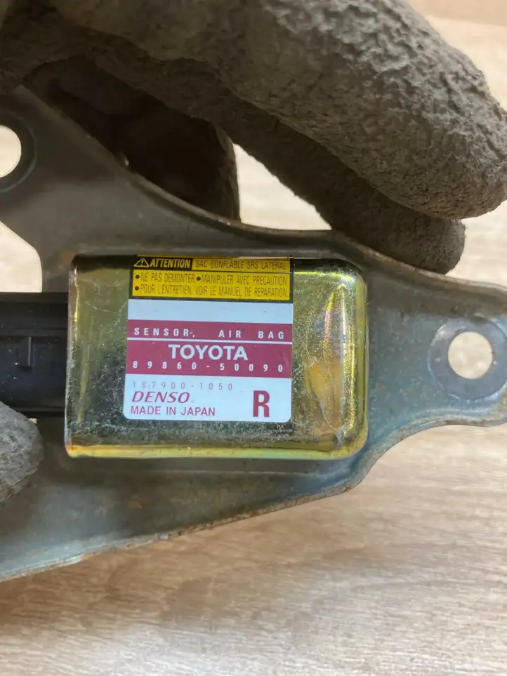 Lexus GS 300 350 430 450h (2004 - 2007) 8986050090 Датчик удара SRS — фото 5