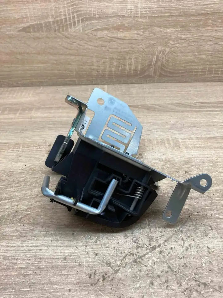 BMW 3 F30 F35 F31 (2012 - 2018) 7268030 Держатель шторки — фото 3