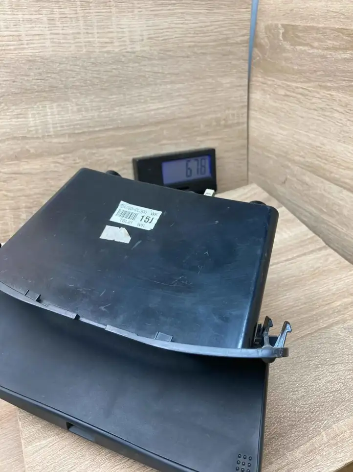 Hyundai i30 (2007 - 2012) 847802L300 Ящик центральной консоли — фото 7
