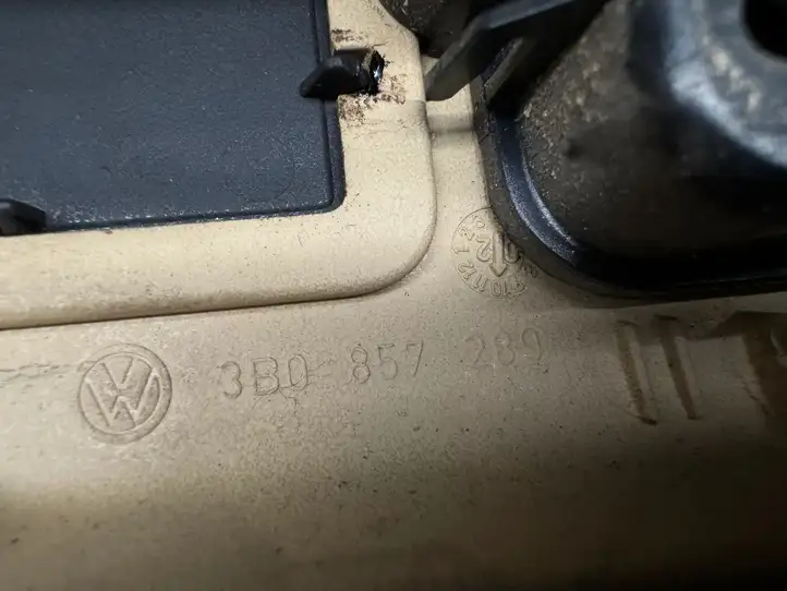 Volkswagen PASSAT B5.5 (2001 - 2005) 3B0857289 Прочие детали салона — фото 4