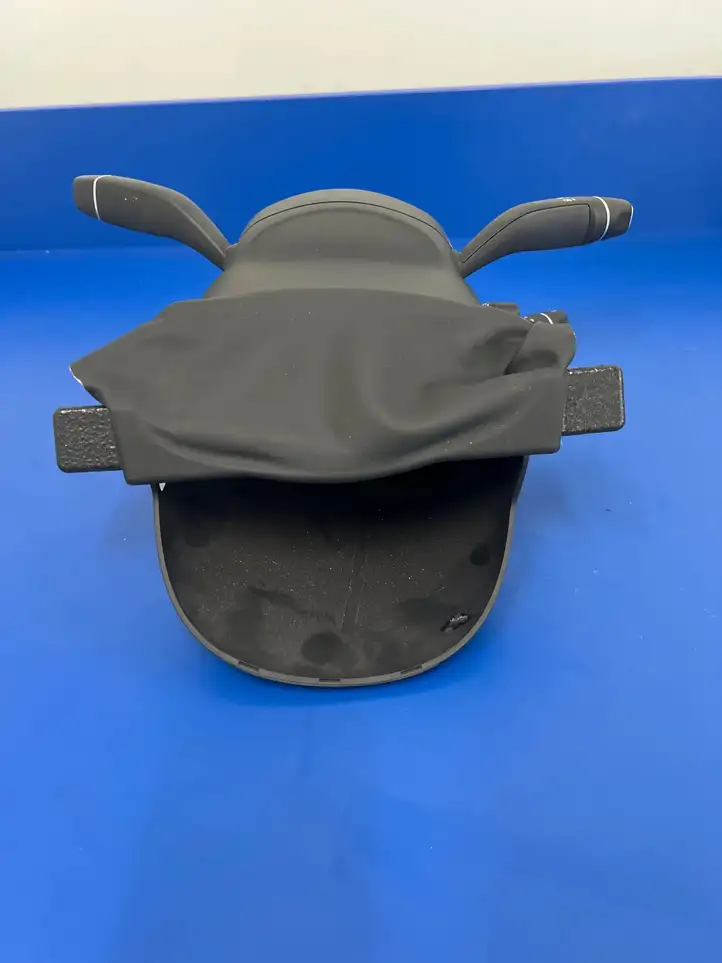 Tesla Model X (2015 - 2021) 100830301D Обшивка рулевой колонки — фото 3