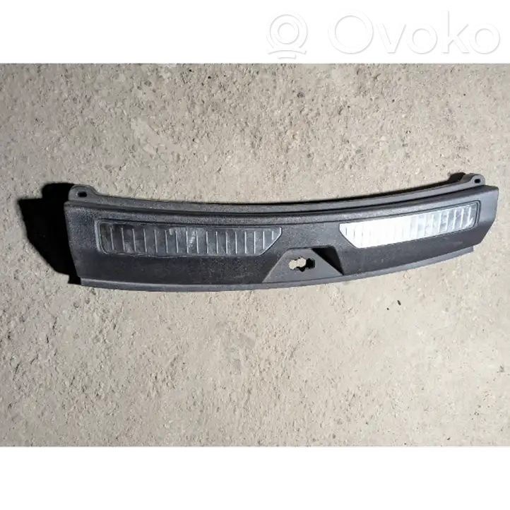 Chevrolet Tahoe (2020 - ) 85124294 Отделка порога багажника — фото 1