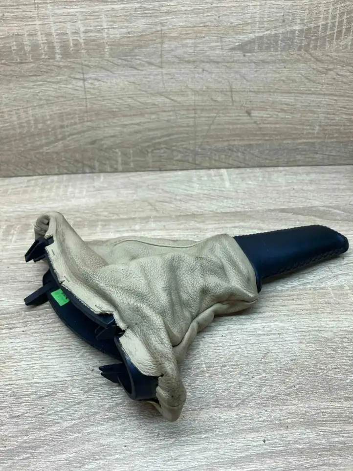 BMW 3 E90 E91 (2005 - 2012) E90HandBrakeLever Отделка ручного тормоза — фото 1