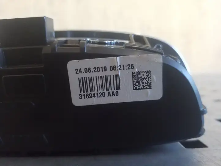 Volvo XC90 (2019 - ) 31694120 Задняя подсветка — фото 2