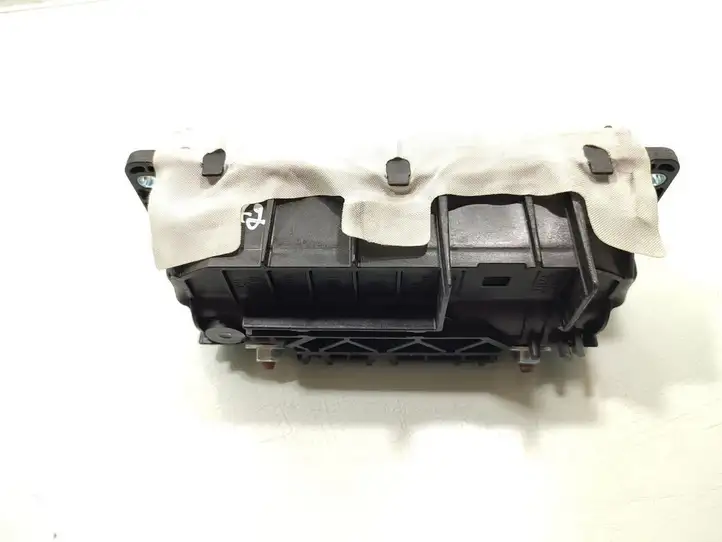 Volkswagen PASSAT B7 (2011 - 2014) 3AA880204B Подушка безопасности пассажира — фото 4